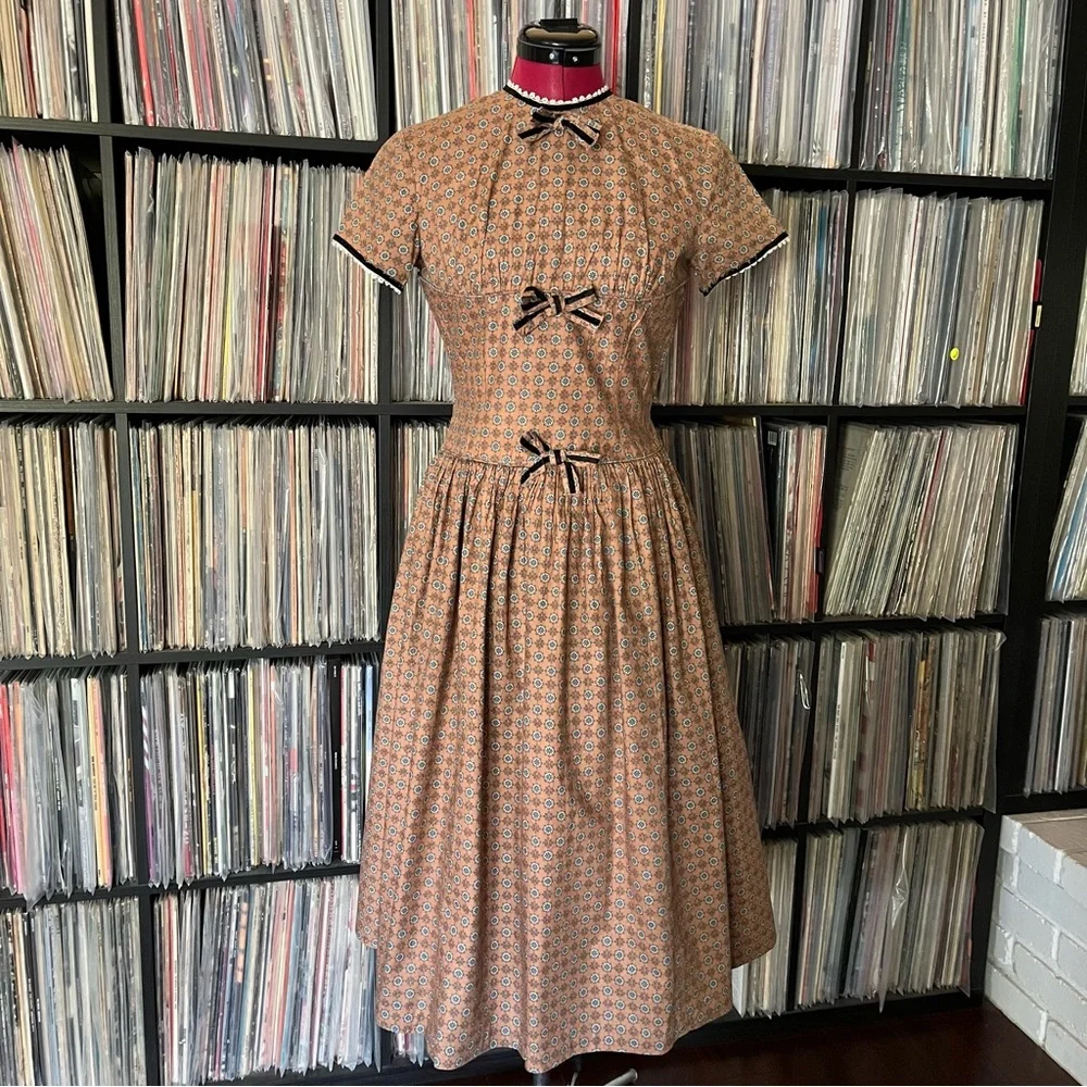 vintage 40s 50s calico dress bows 🤎🖤🤎 - Picture 3 of 11